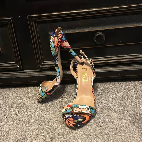 FSJ MULTI COLOR PATENT HIGH HEEL SANDALS - Picture 2 of 5